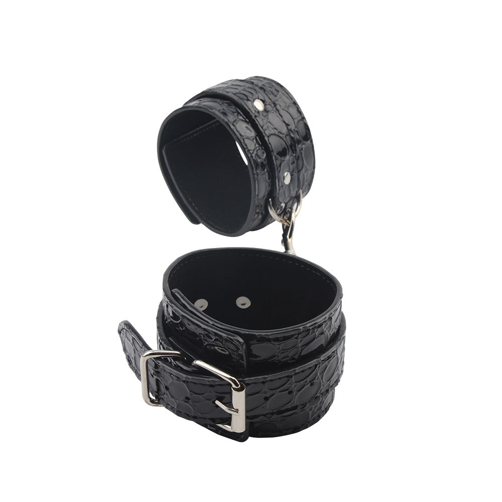 Behave! Luxury Fetish Be Good Ankle Cuffs
